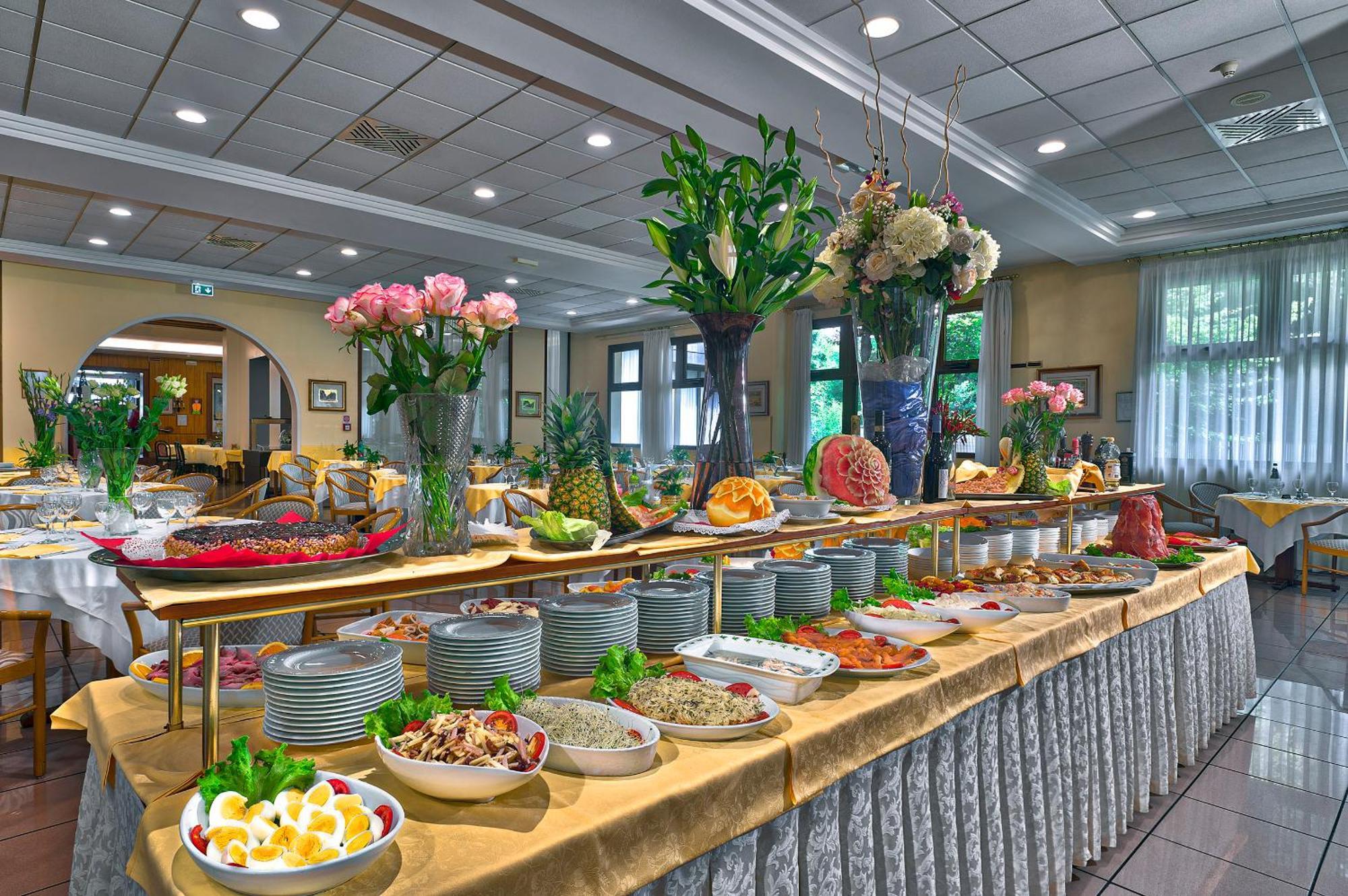 Hotel Petrarca Terme Montegrotto Terme Εξωτερικό φωτογραφία
