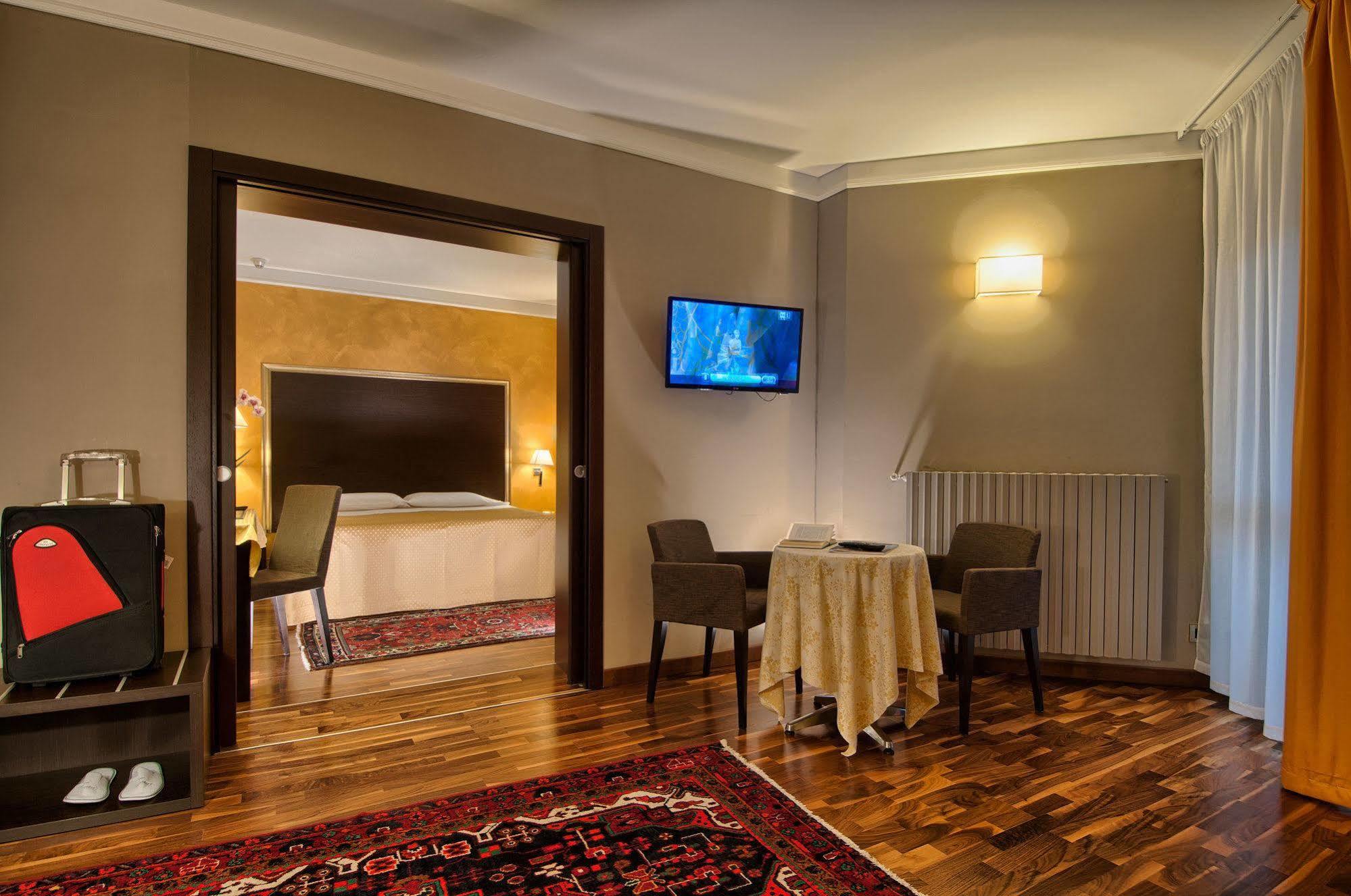 Hotel Petrarca Terme Montegrotto Terme Εξωτερικό φωτογραφία